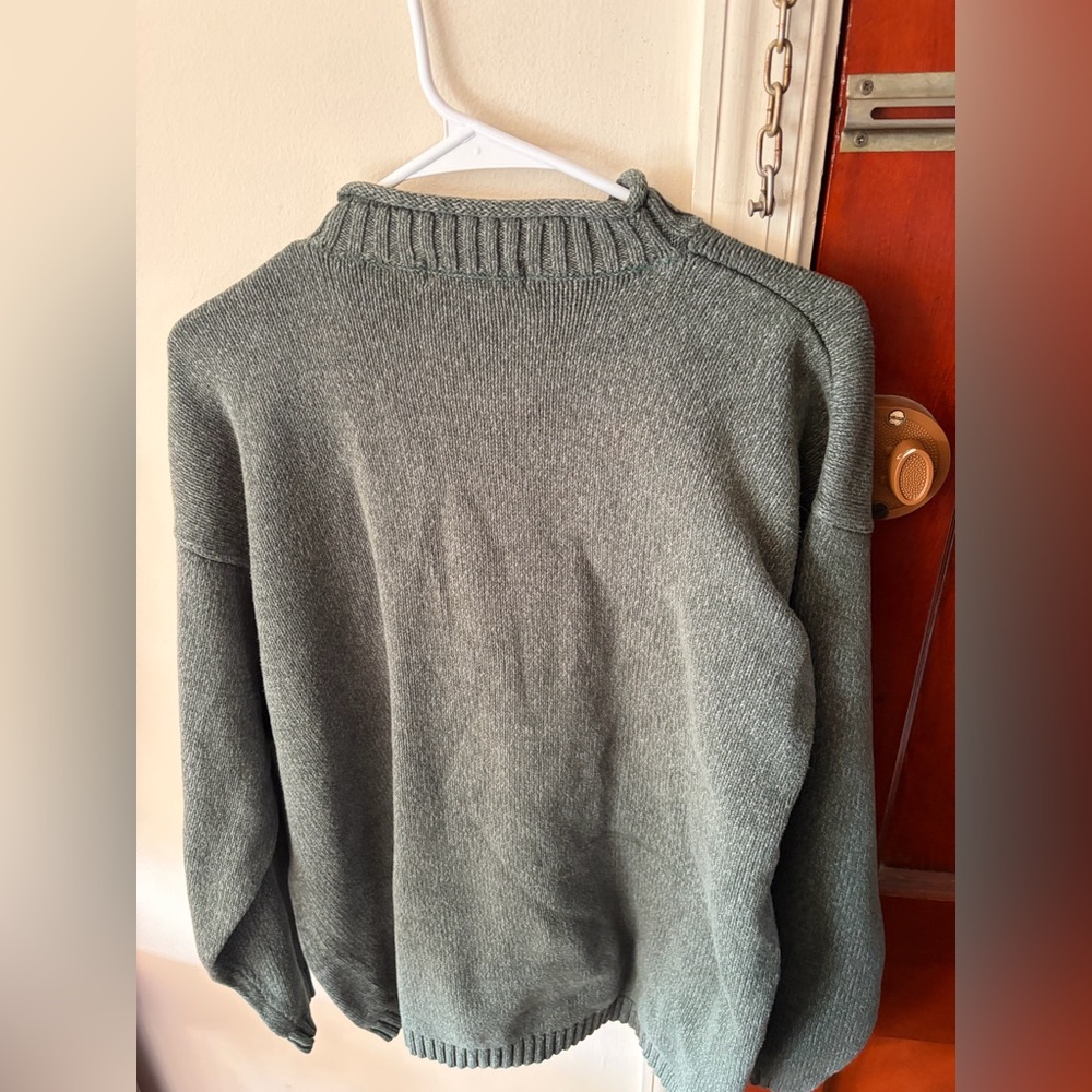 Men's Olive Green Knit Sweater - Classic Crew Neck